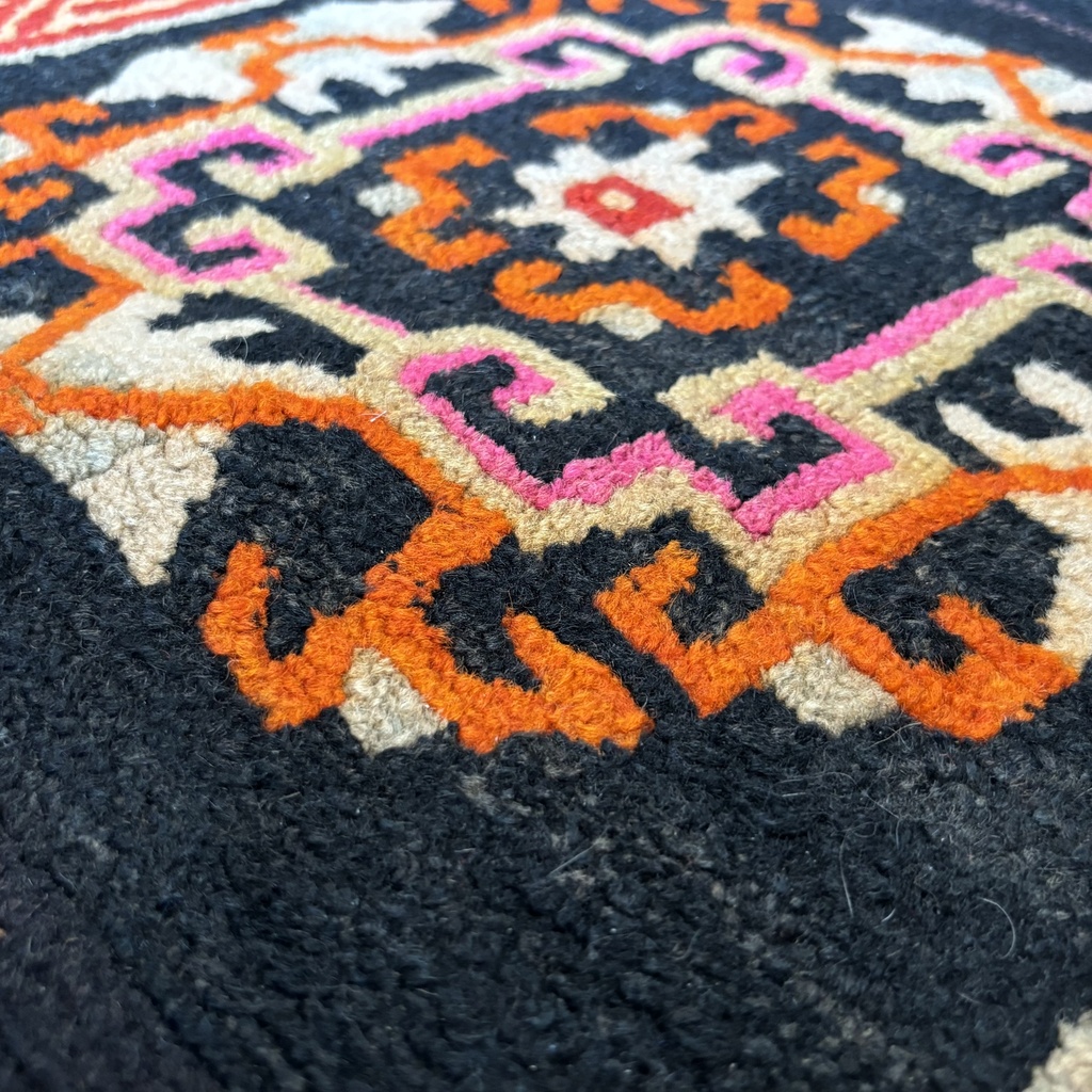 Alfombra china, 174x94cm. (col. Bentley)