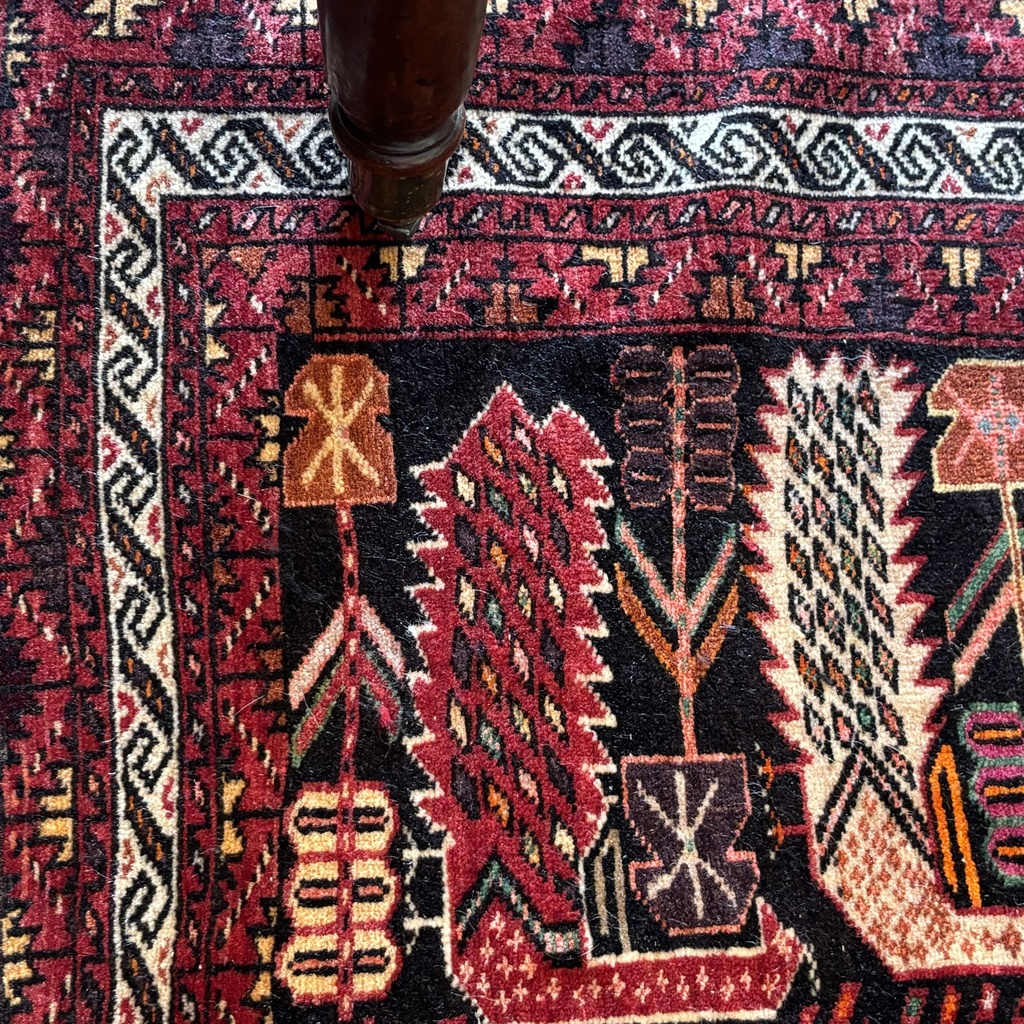Alfombra persa Kurdistán, 1862, 133x100cm. (col. Bentley)