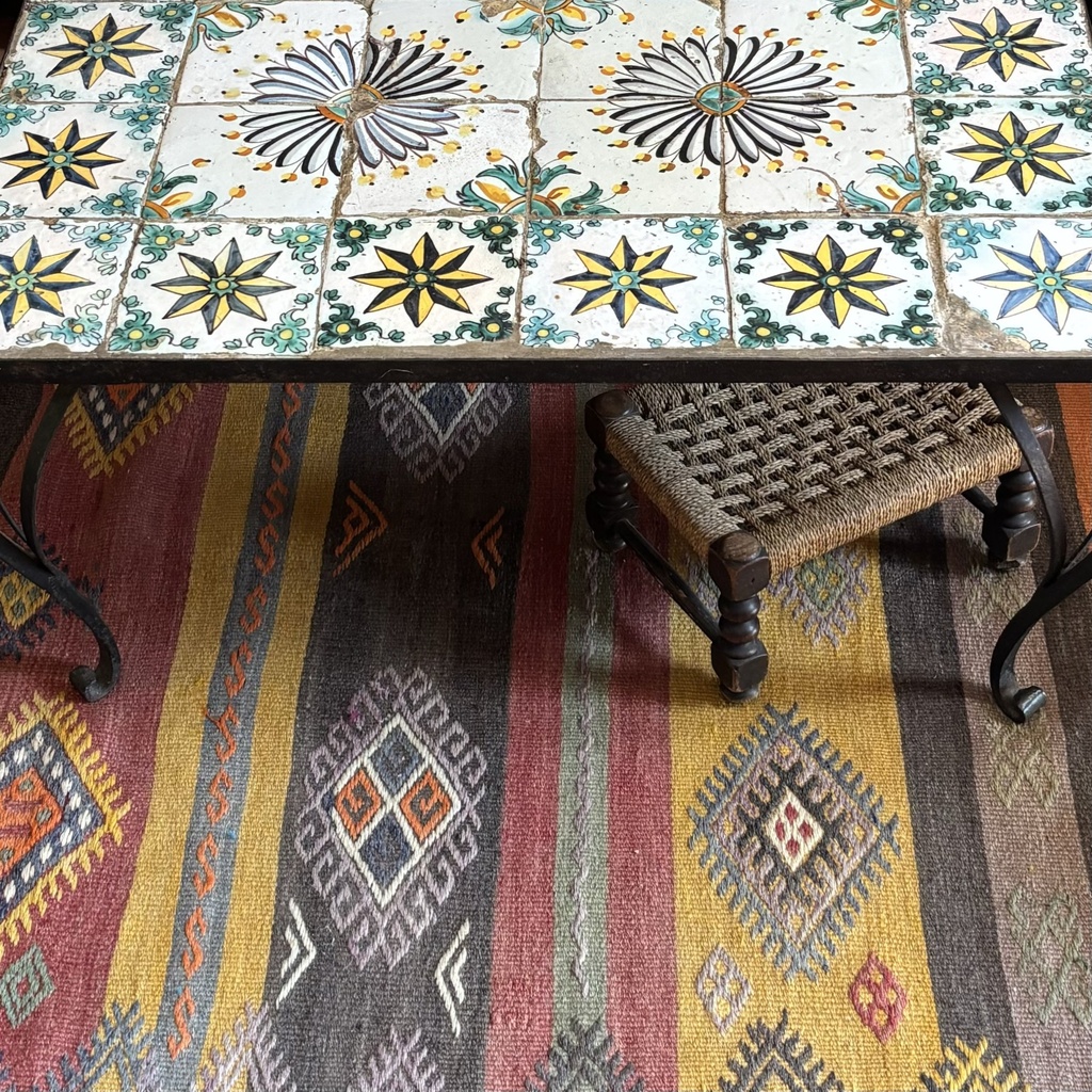 Kilim Irán tribal 117x104cm, (col. Bentley)