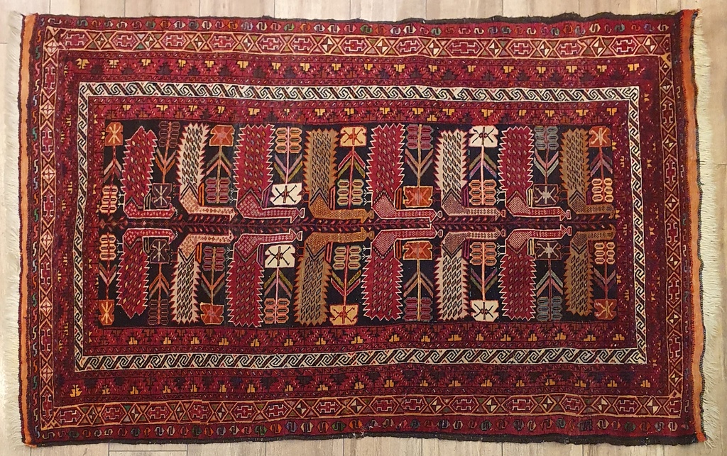 Alfombra persa Kurdistán, 1862, 133x100cm. (col. Bentley)