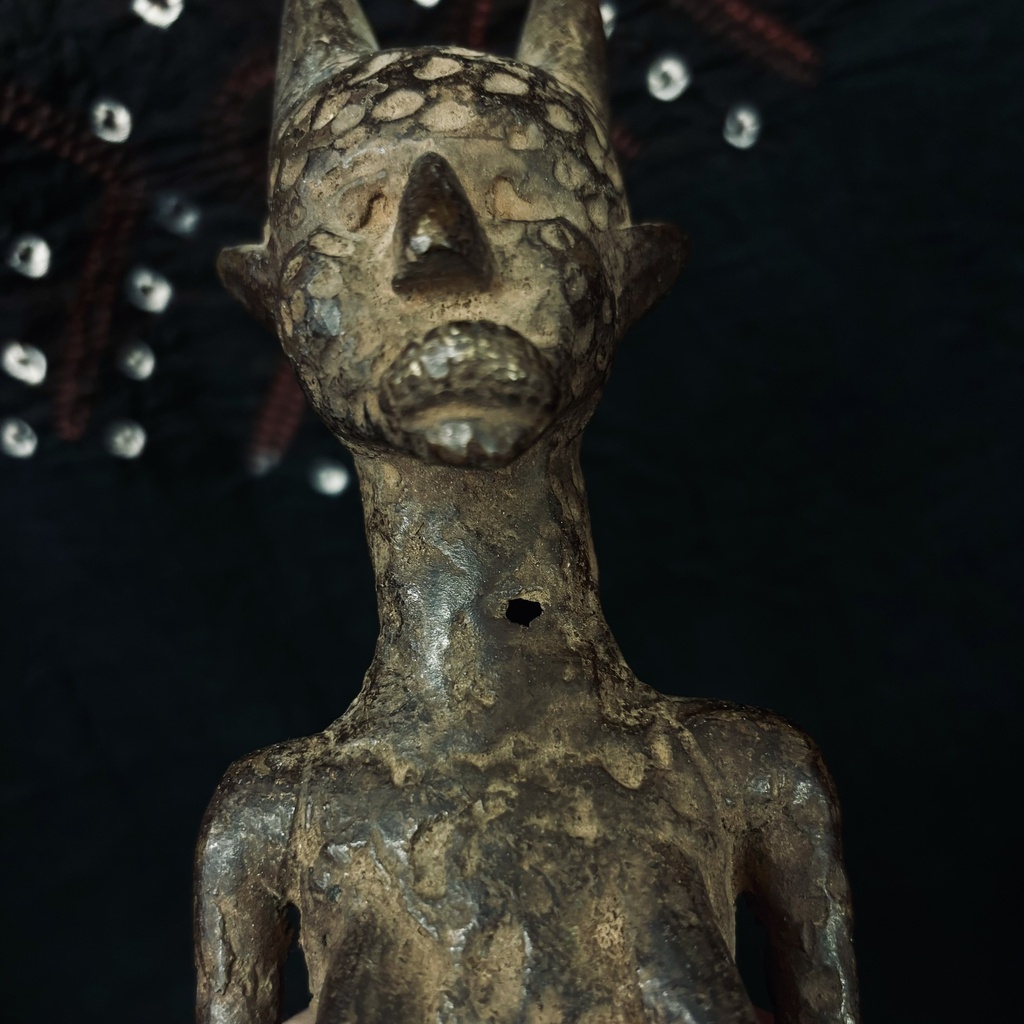 Ancestro "demonio" Dogón en bronce (Mali)