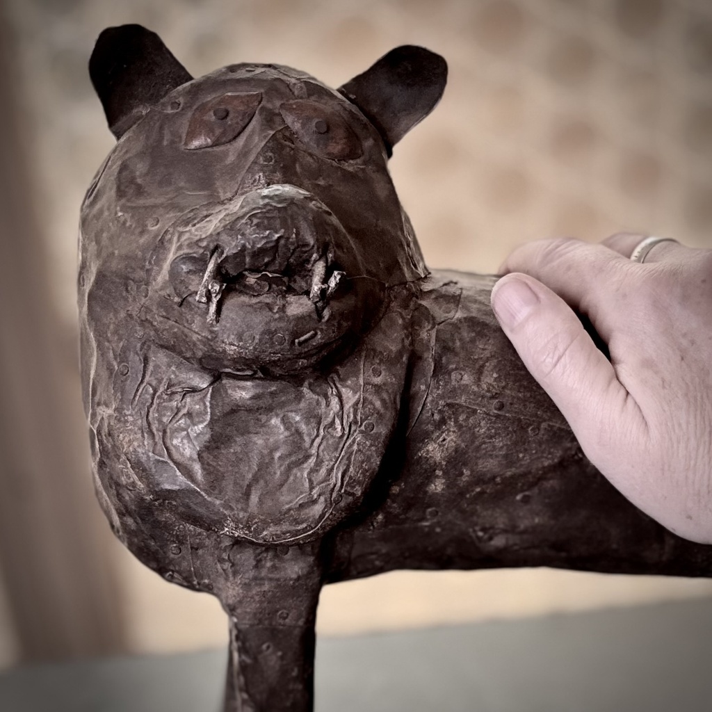 Leopardo de ojos de oro